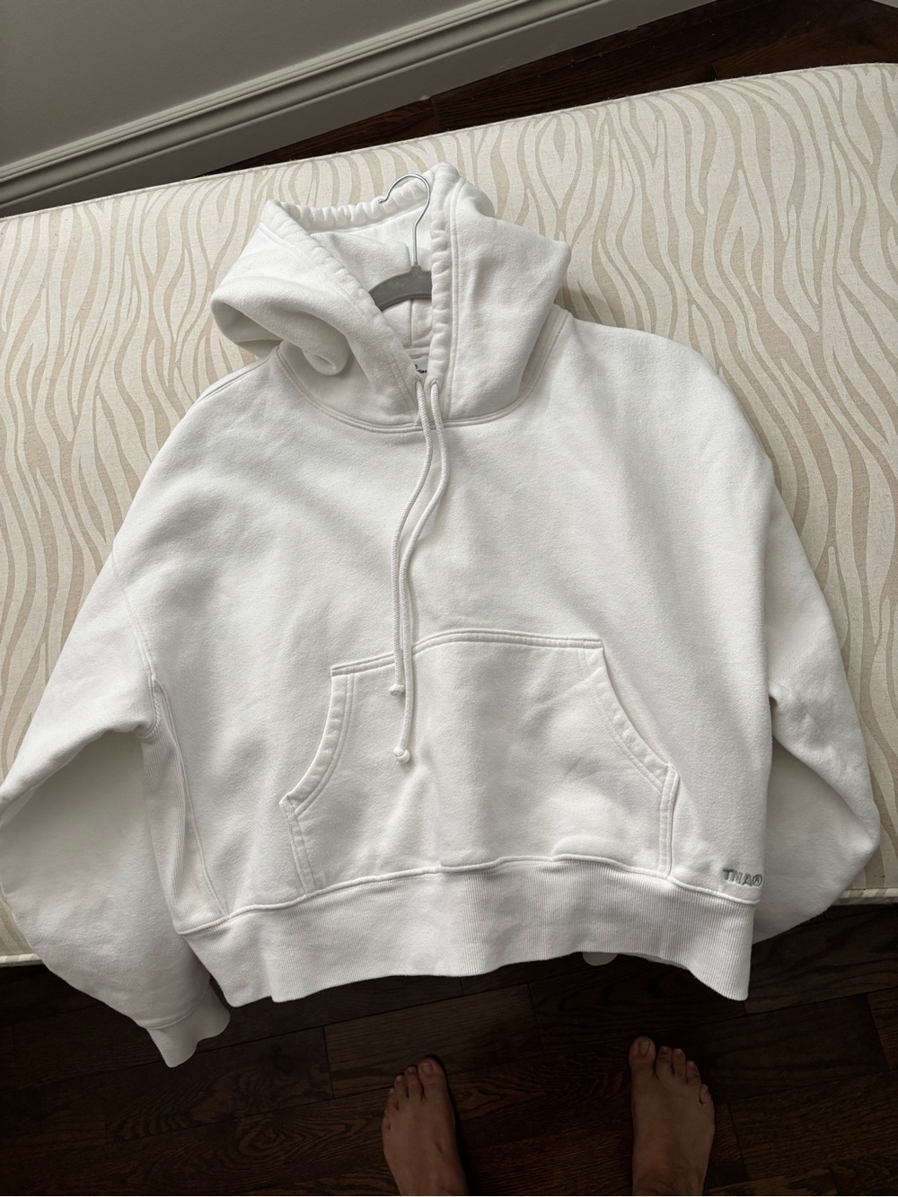 NWOT TNA SWEAT FLEECE WHITE Cropped Hoodie